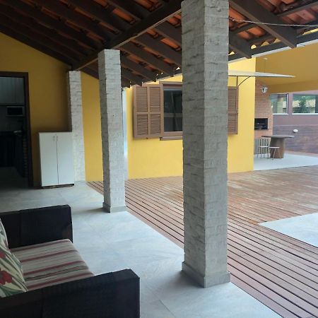 Linda casa com piscina em Bombinhas, espaço inteiro Exterior foto