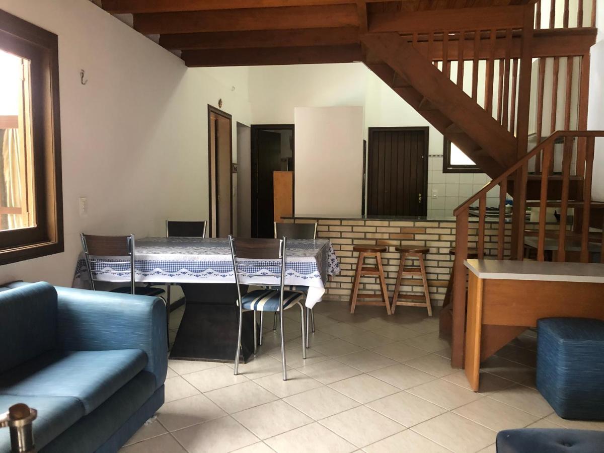 Linda casa com piscina em Bombinhas, espaço inteiro Exterior foto